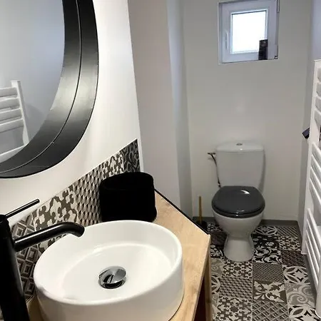 Bel Appartement Sur Cour Plein Centre Ville Et Parking Moulins  Extérieur photo