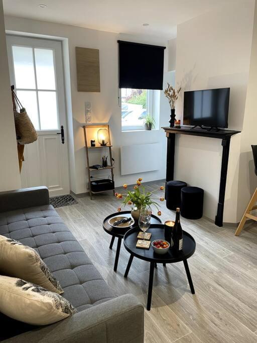 Bel Sur Cour Plein Centre Et Parking * Moulins (Allier)